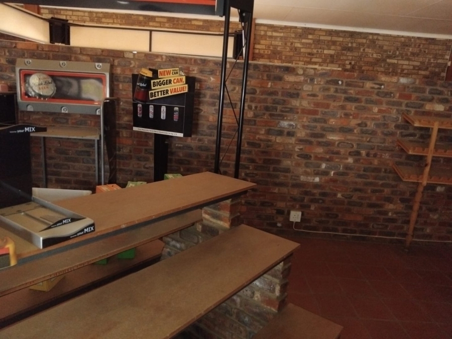 Commercial Property for Sale in La Hoff North West